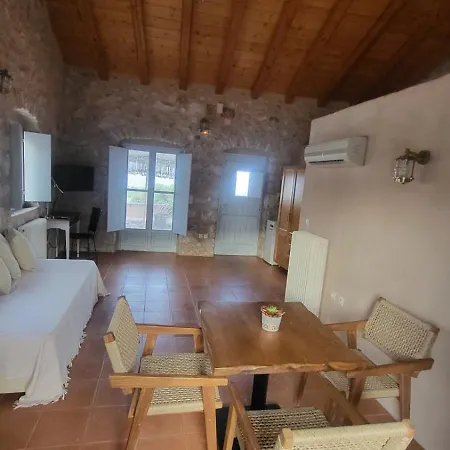 Balcony&Tower Apartment Areopoli Exterior photo