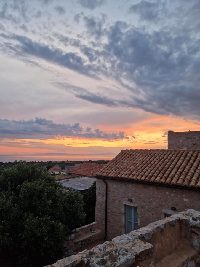 Balcony&tower Apartment Areopoli