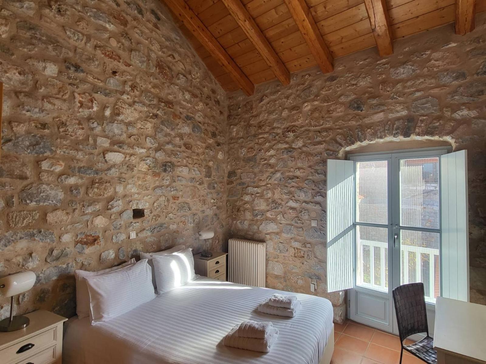 Balcony&tower Apartment