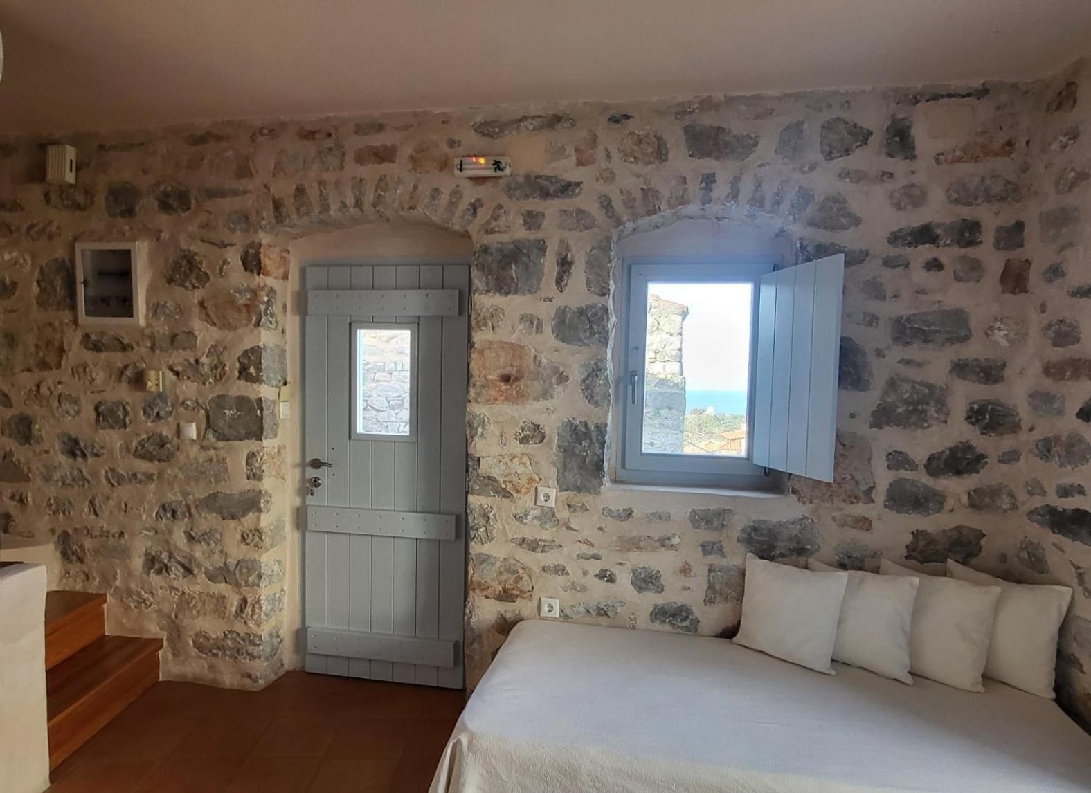 Apartment Balcony&tower Areopoli