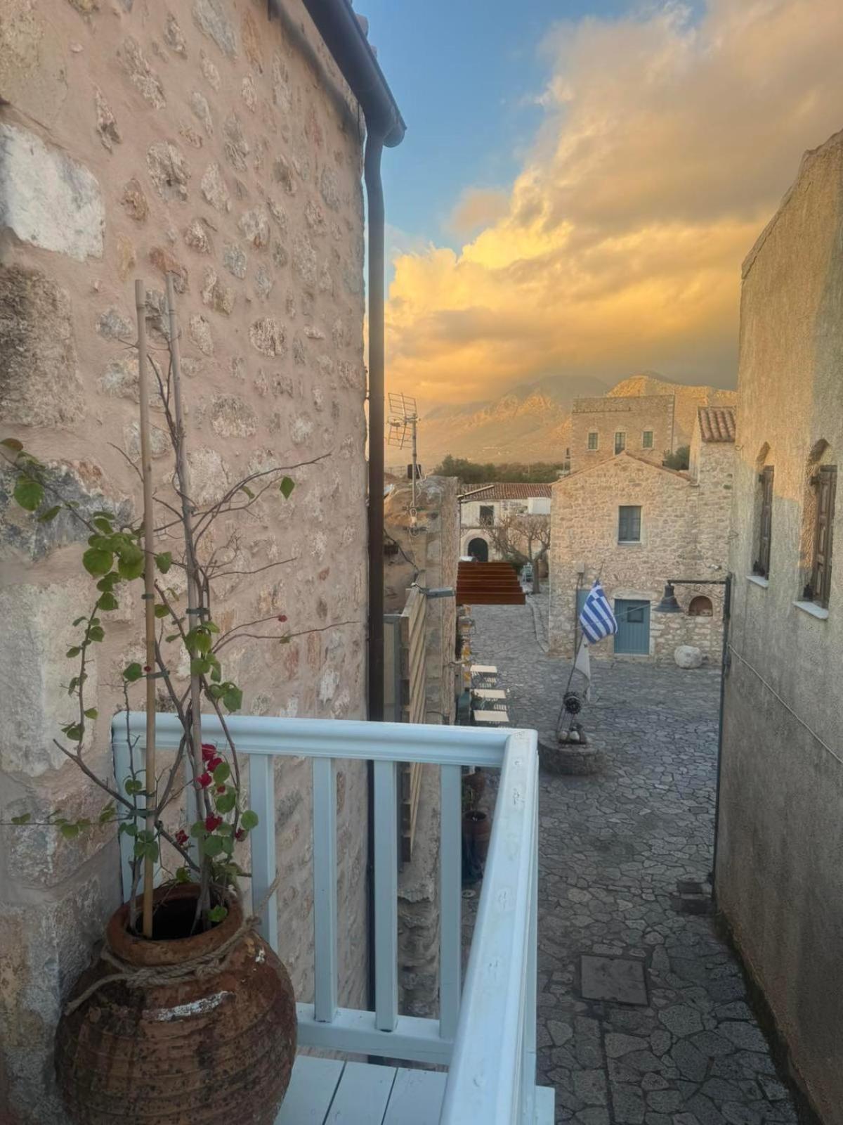 Balcony&tower Areopoli